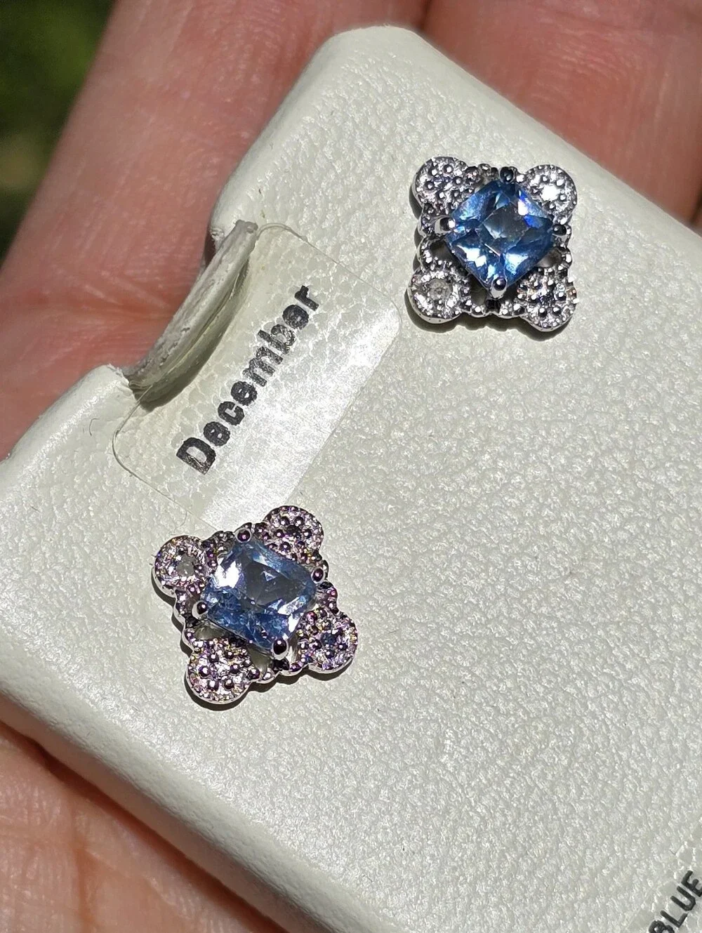 NWT sterling silver 925 blue diamond clover diamond accent December studs earrin